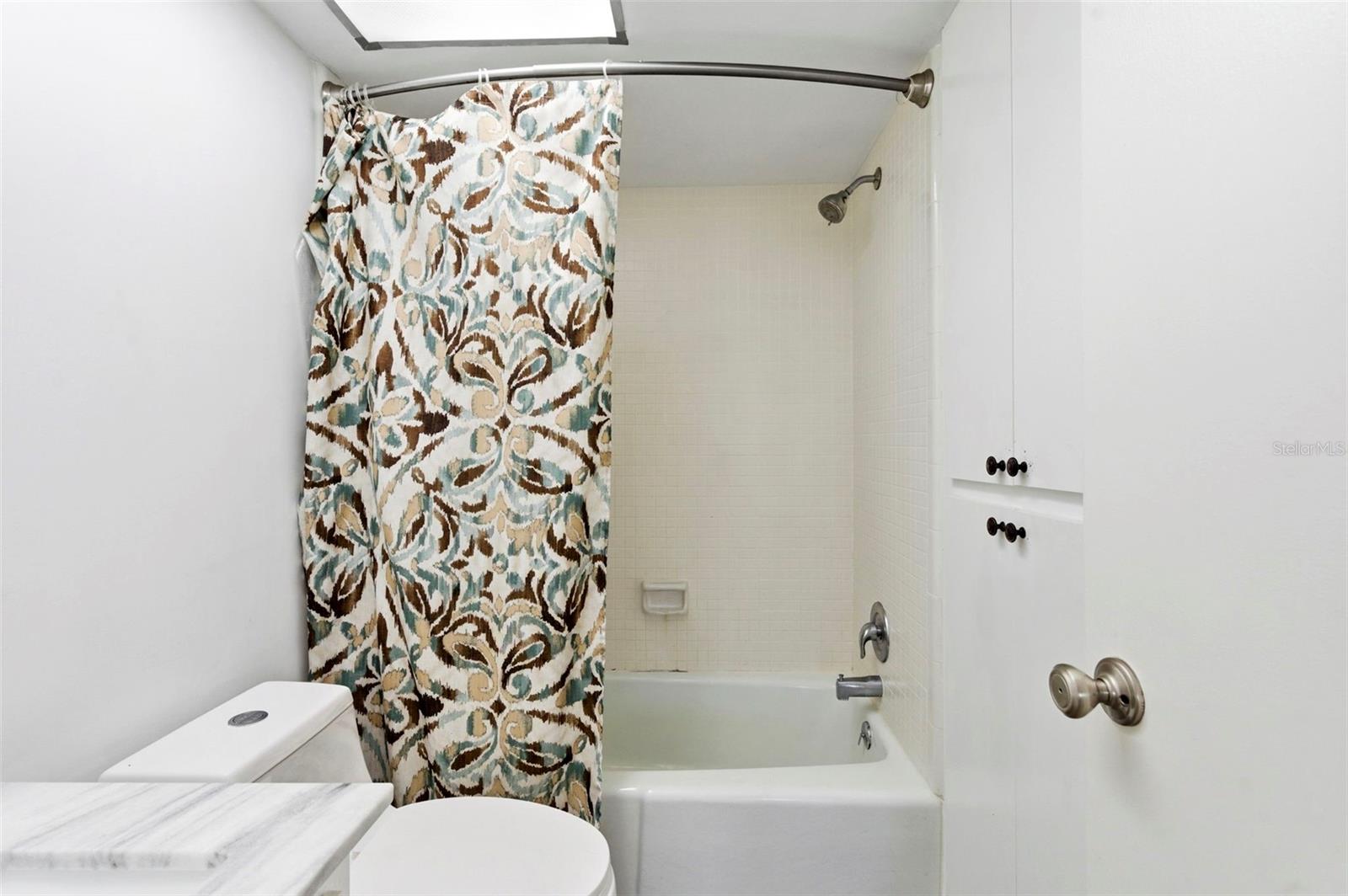 SEMINOLE-ON-THE-GREEN CAVALIER BLDG - Residential Lease