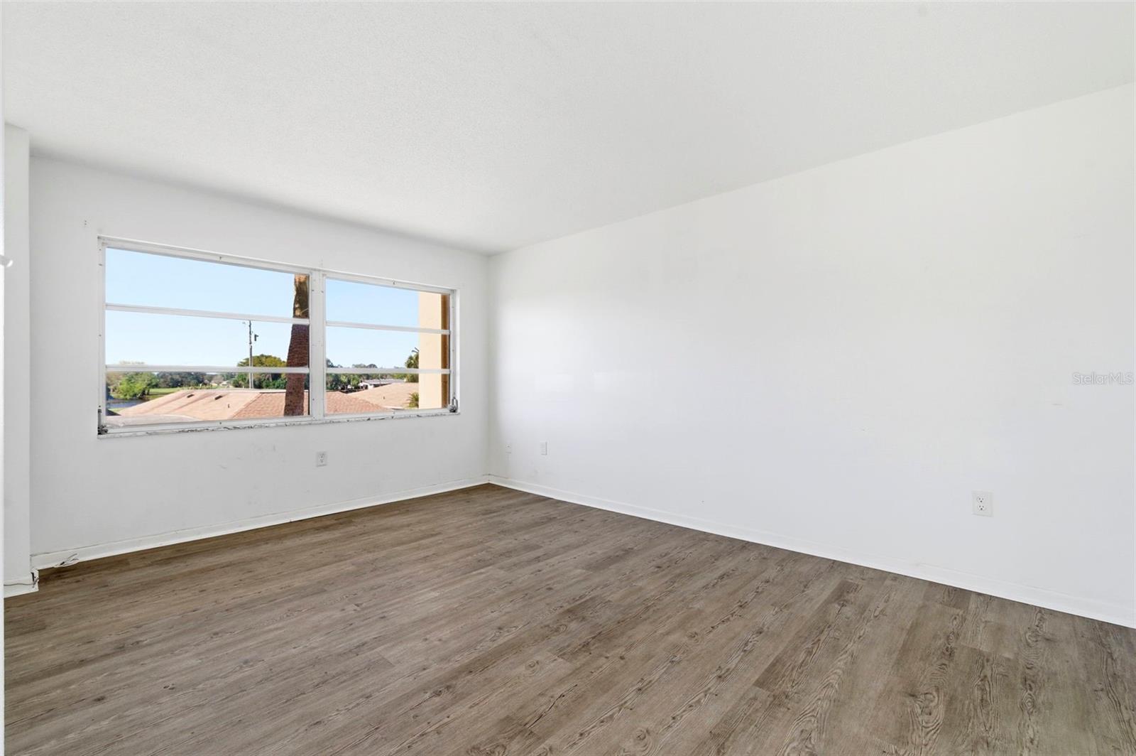 SEMINOLE-ON-THE-GREEN CAVALIER BLDG - Residential Lease