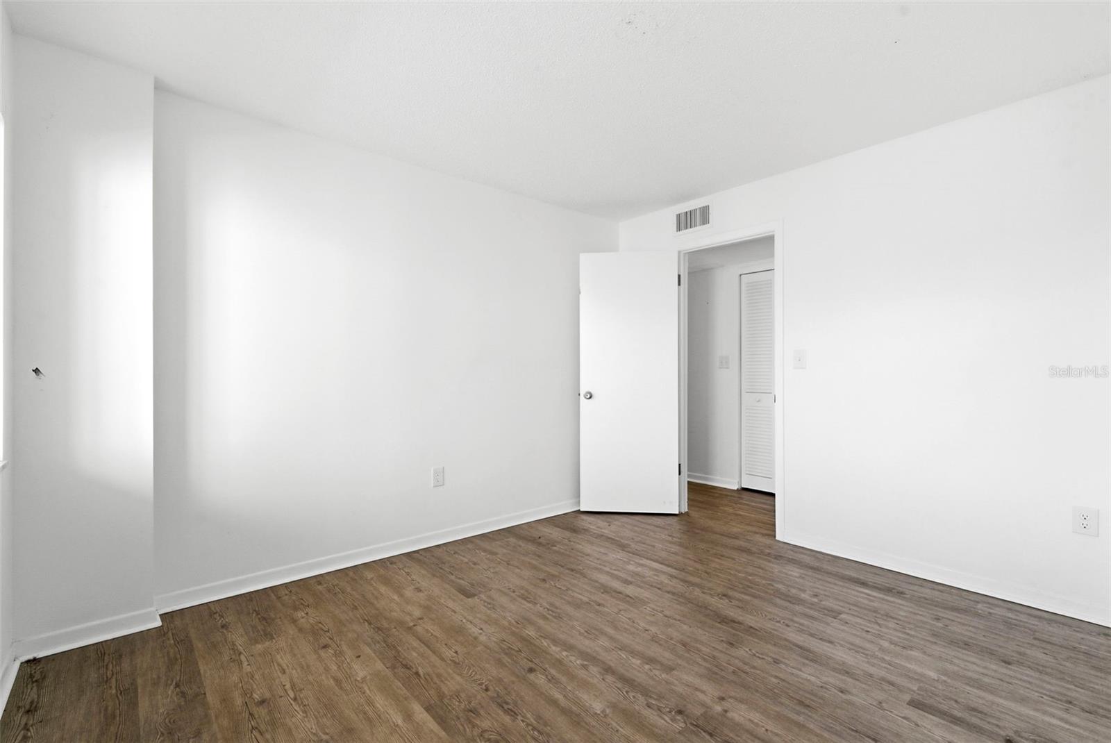 SEMINOLE-ON-THE-GREEN CAVALIER BLDG - Residential Lease