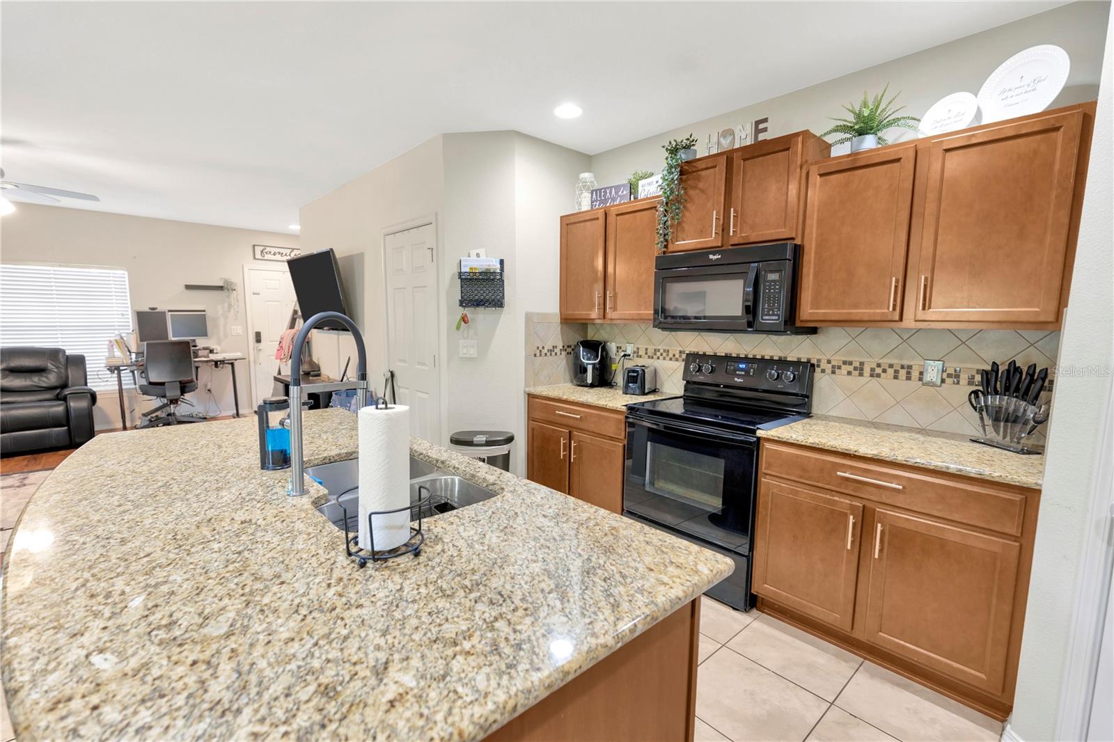 MAGNOLIA PARK CENTRAL PH B - Residential