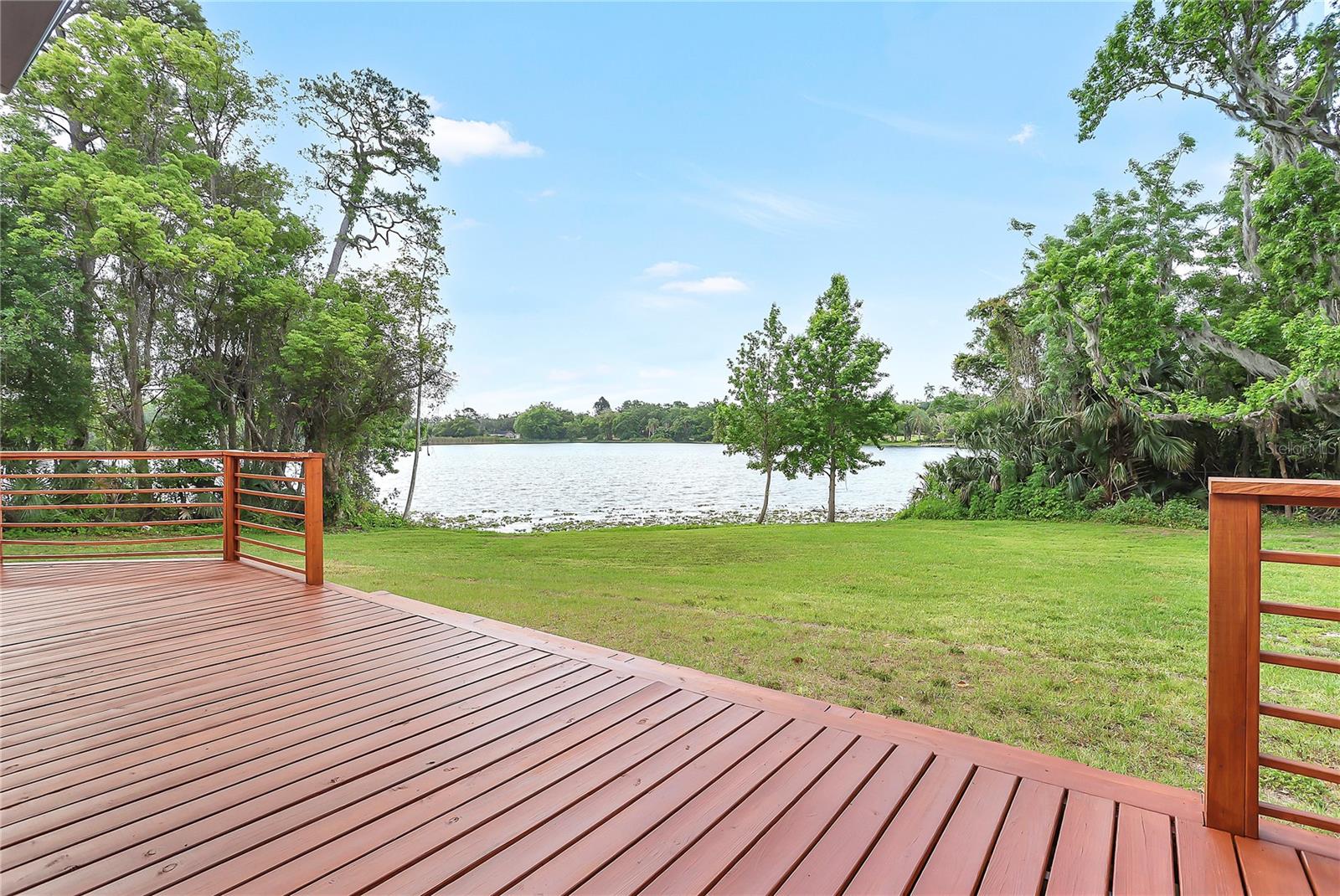 LAKESIDE HOMES - Residential