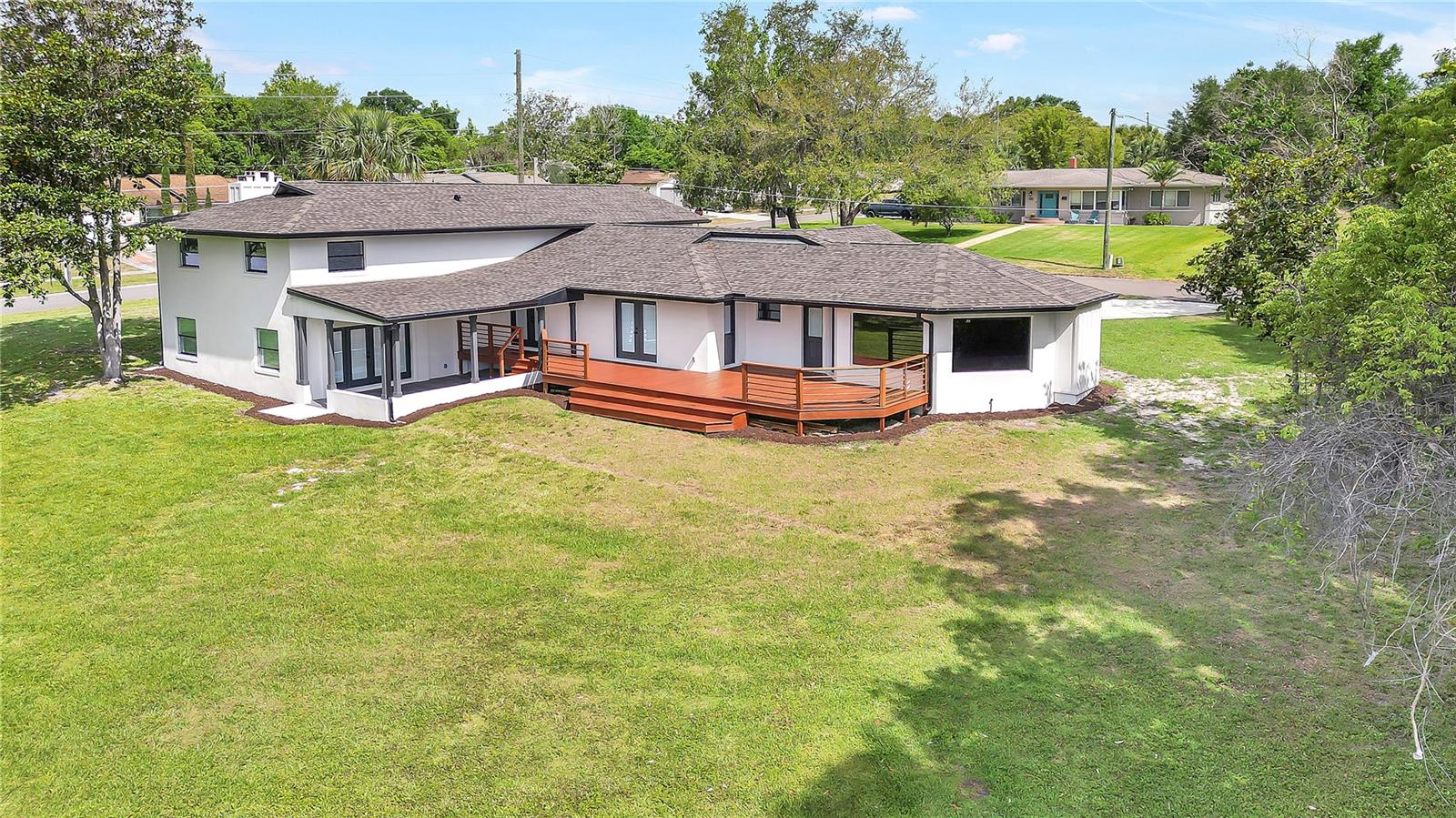 LAKESIDE HOMES - Residential