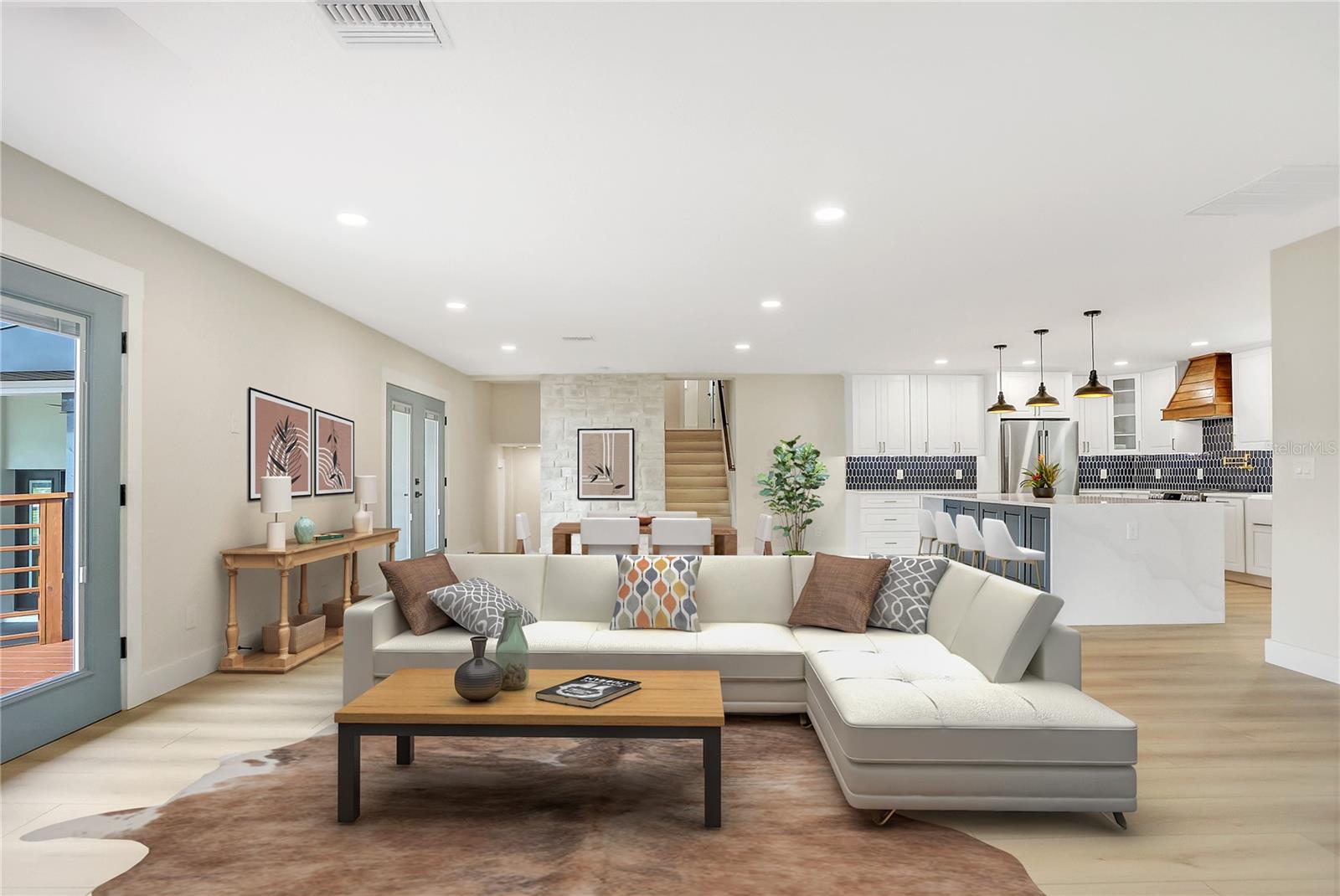 LAKESIDE HOMES - Residential