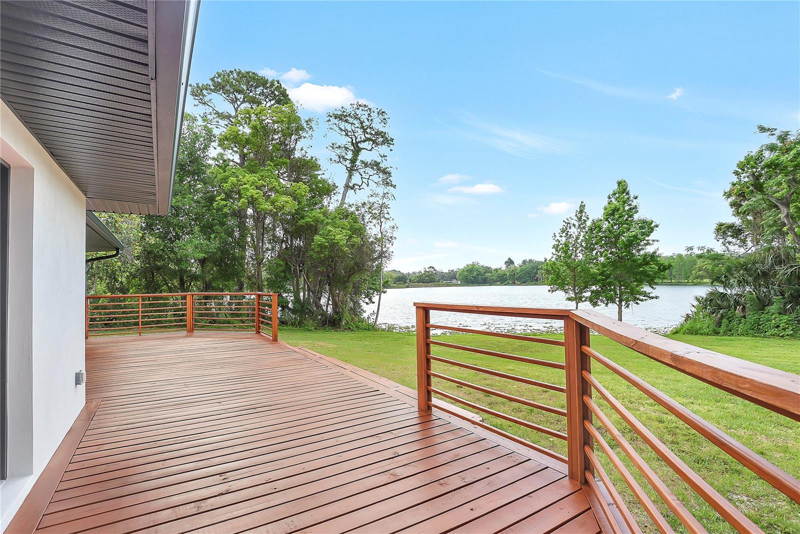 LAKESIDE HOMES - Residential