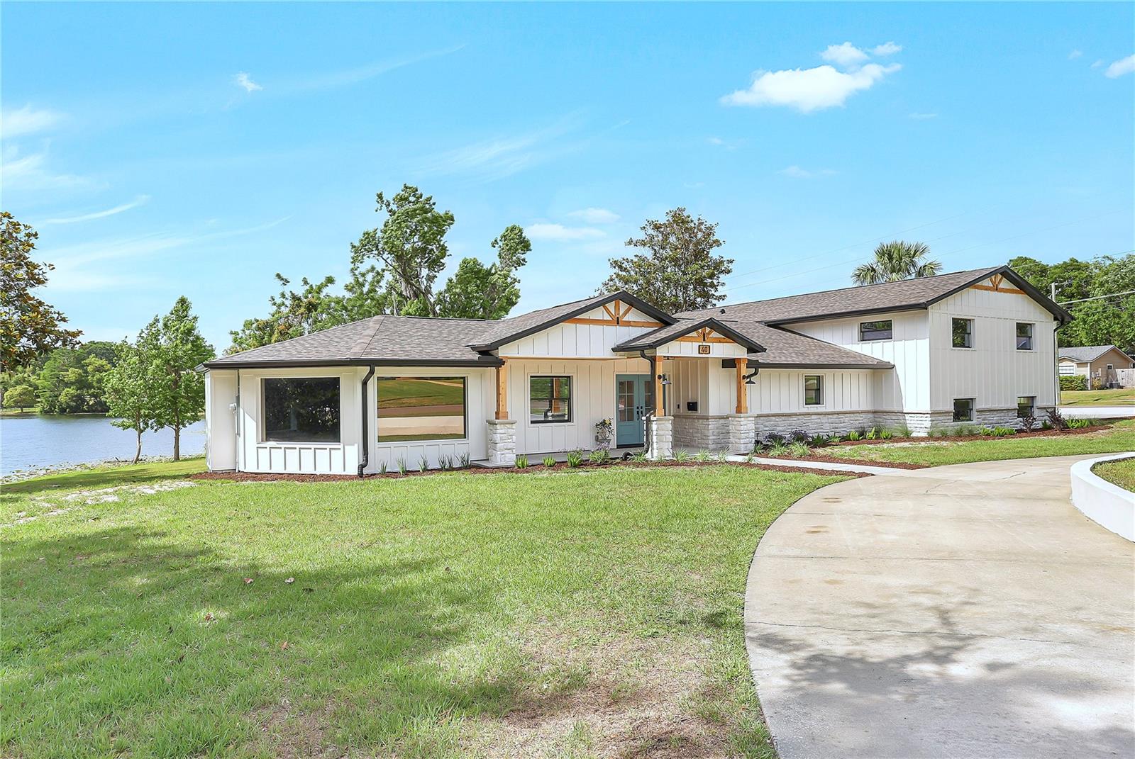 LAKESIDE HOMES - Residential