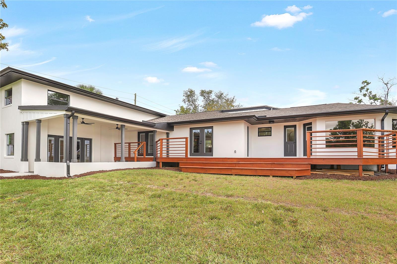 LAKESIDE HOMES - Residential