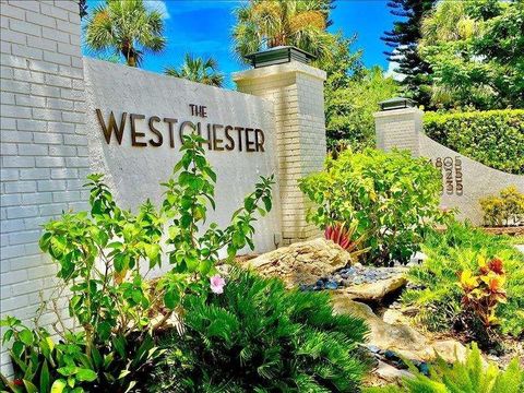 A home in LONGBOAT KEY