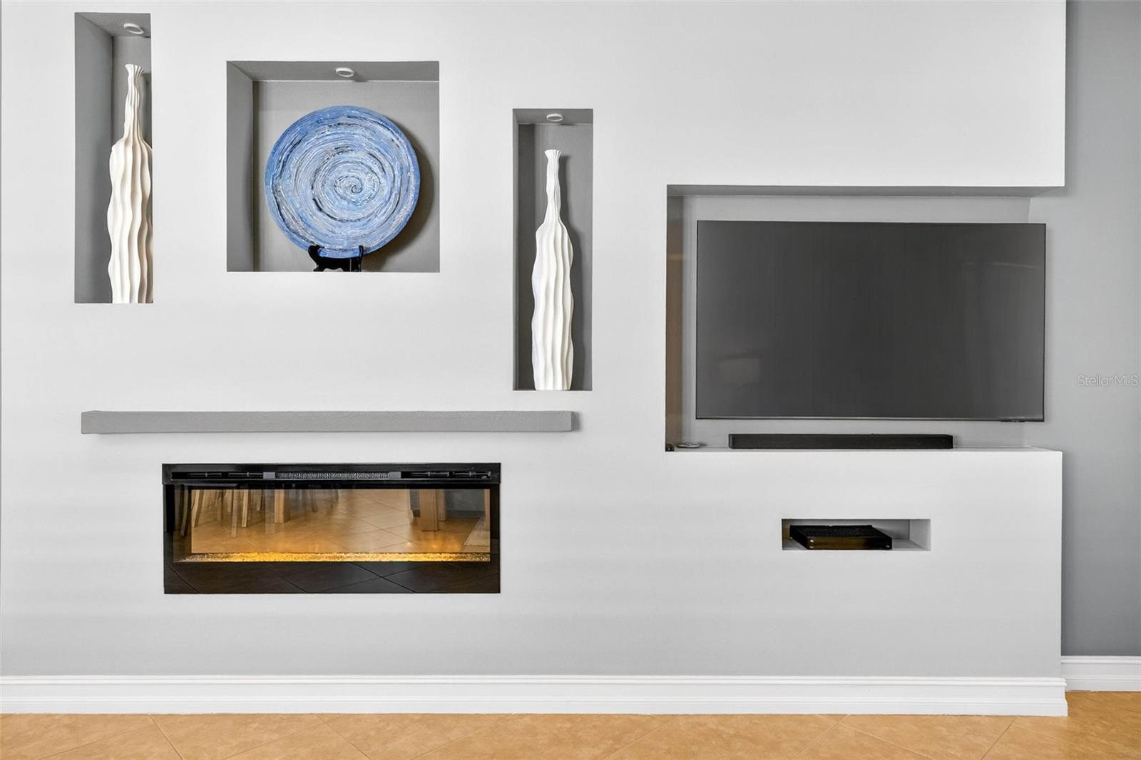 VALENCIA LAKES PH 2 - Residential