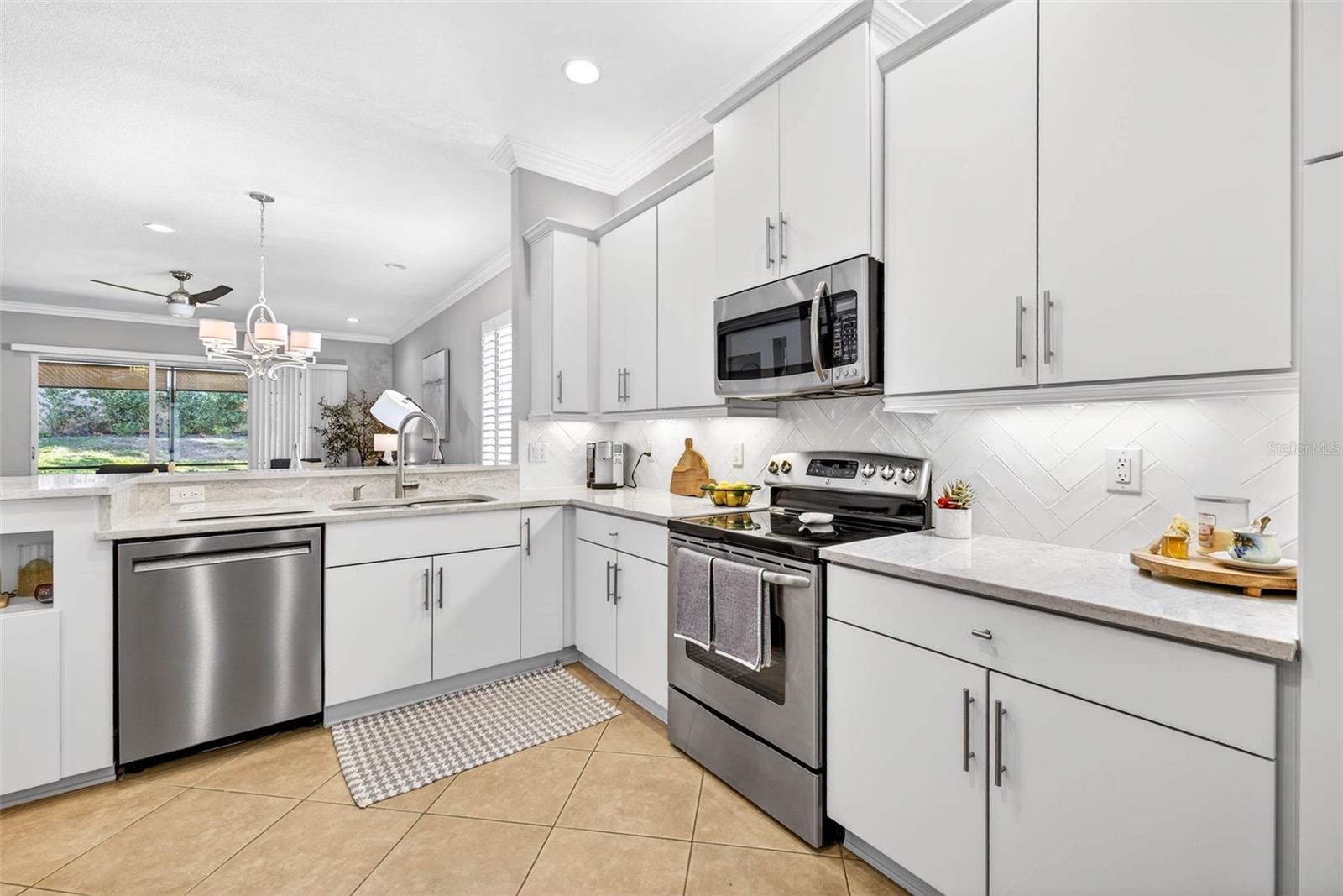 VALENCIA LAKES PH 2 - Residential