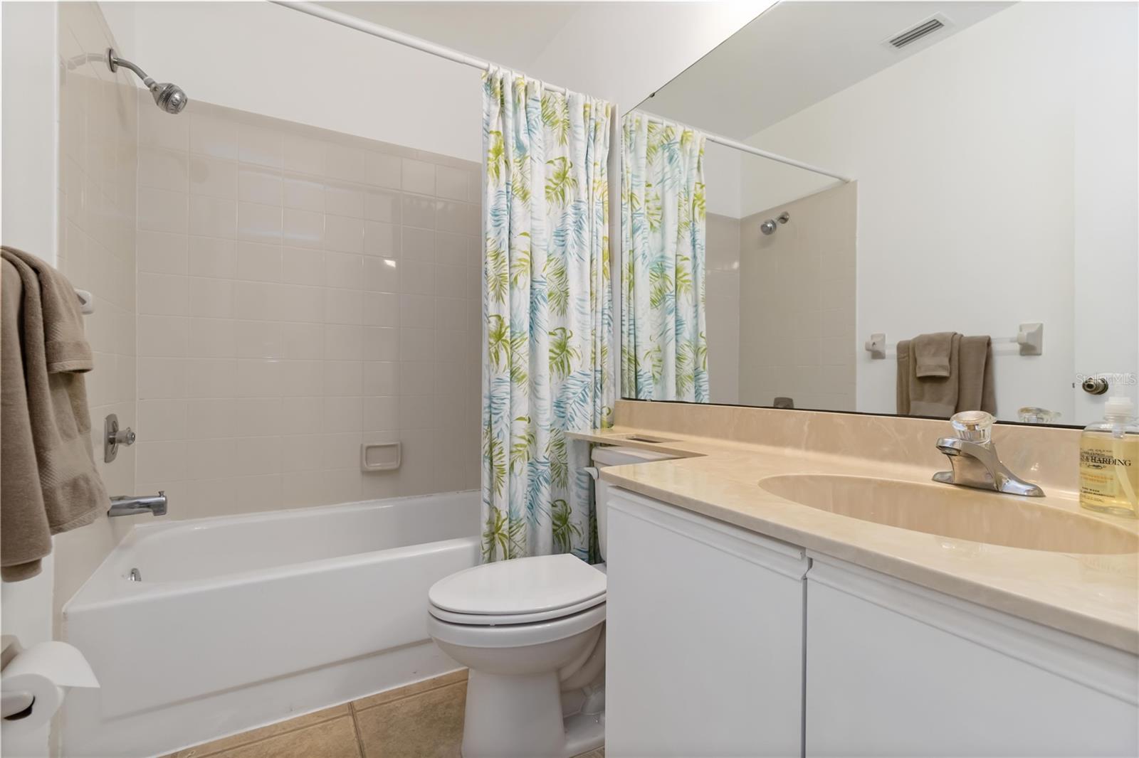 SHOREWALK BATH & TENNIS CLUB 25 - Residential