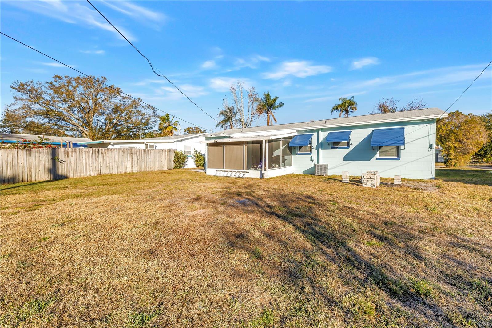 COLONIAL PARKS SUB - Residential