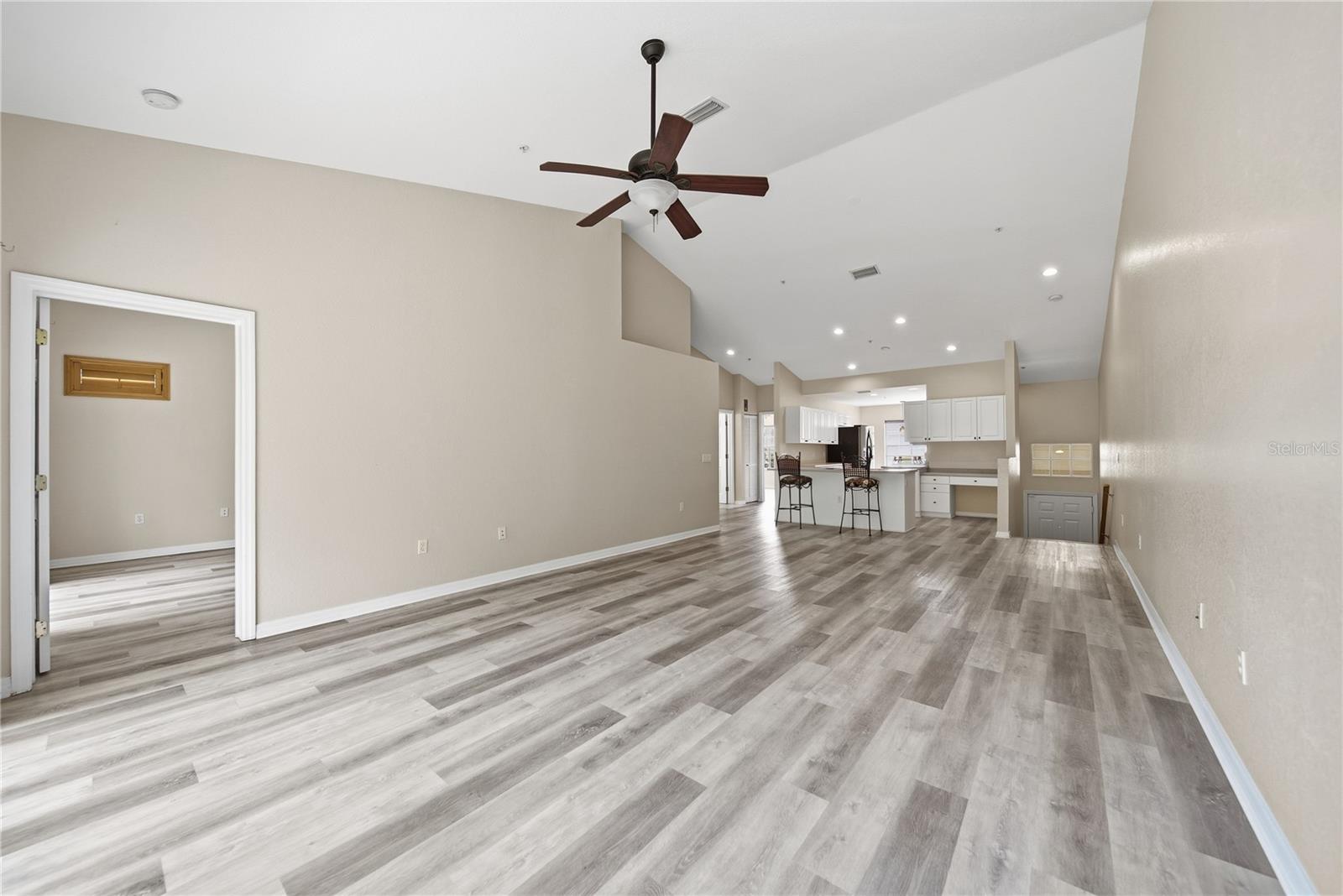 MAGNOLIA CROSSING - Residential