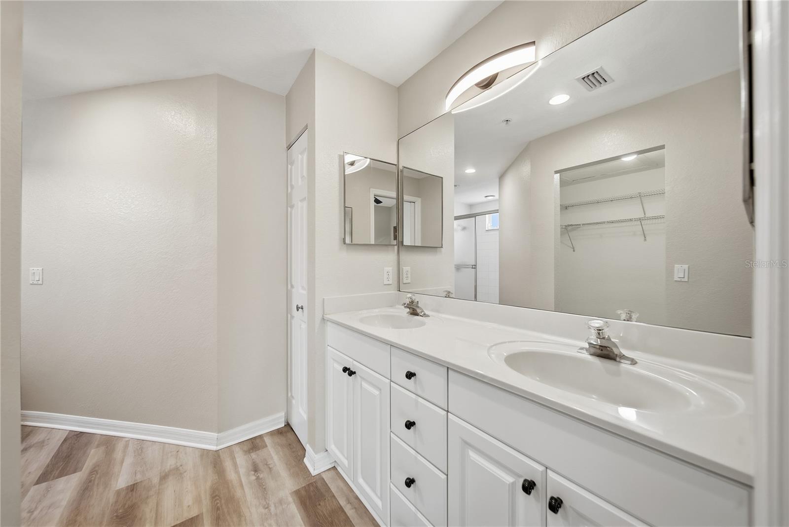 MAGNOLIA CROSSING - Residential