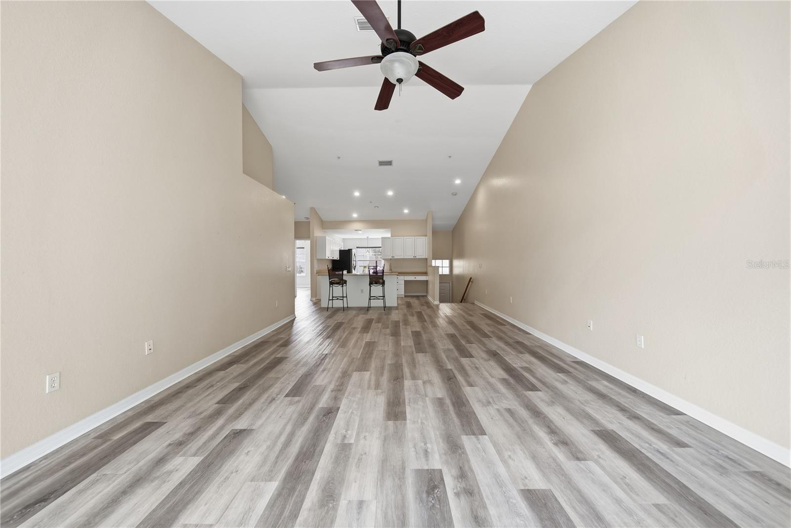 MAGNOLIA CROSSING - Residential