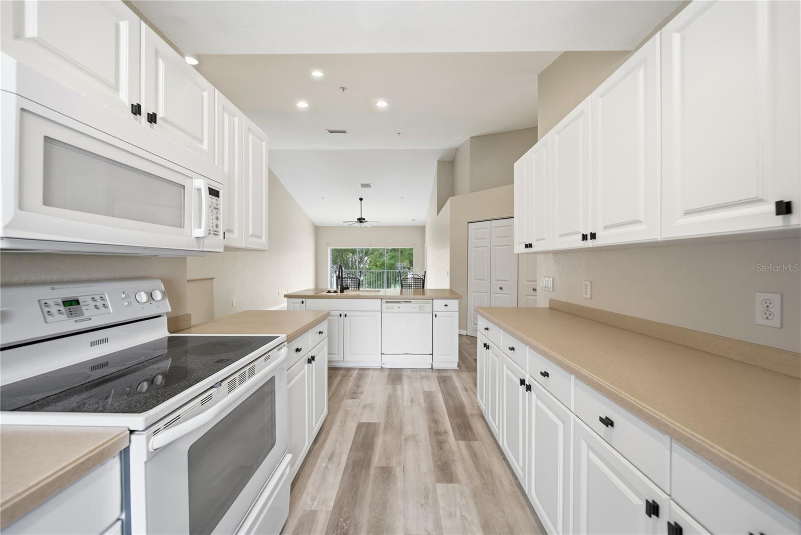 MAGNOLIA CROSSING - Residential