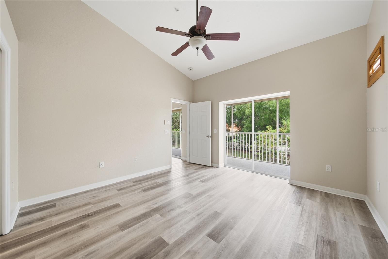 MAGNOLIA CROSSING - Residential