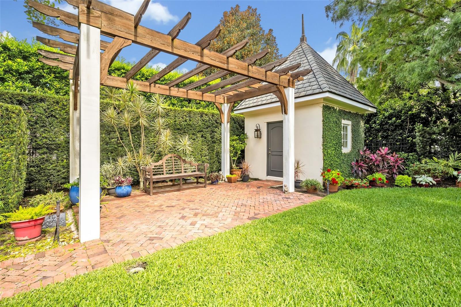 WINDSONG LOOKOUT LANDING 43/79 - Residential