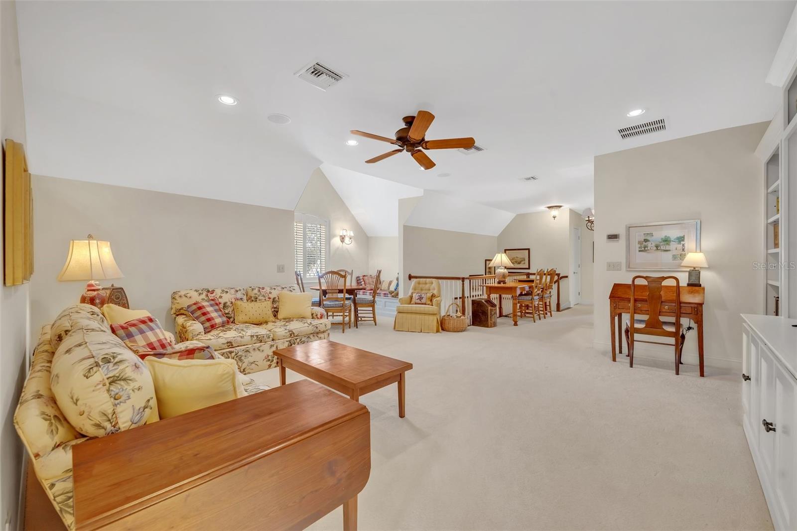 WINDSONG LOOKOUT LANDING 43/79 - Residential