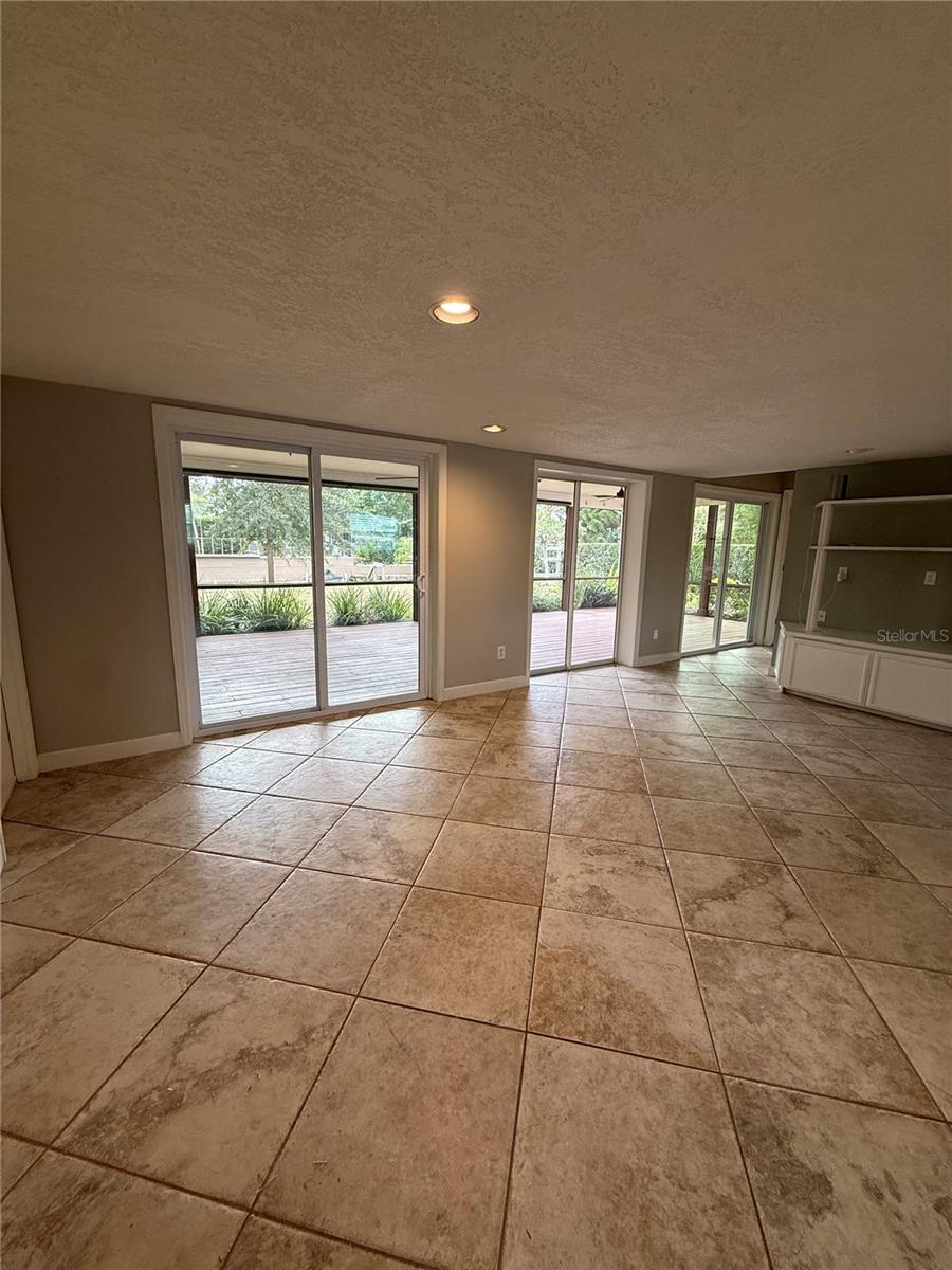 BRANTLEY HALL ESTATES - Residential Lease