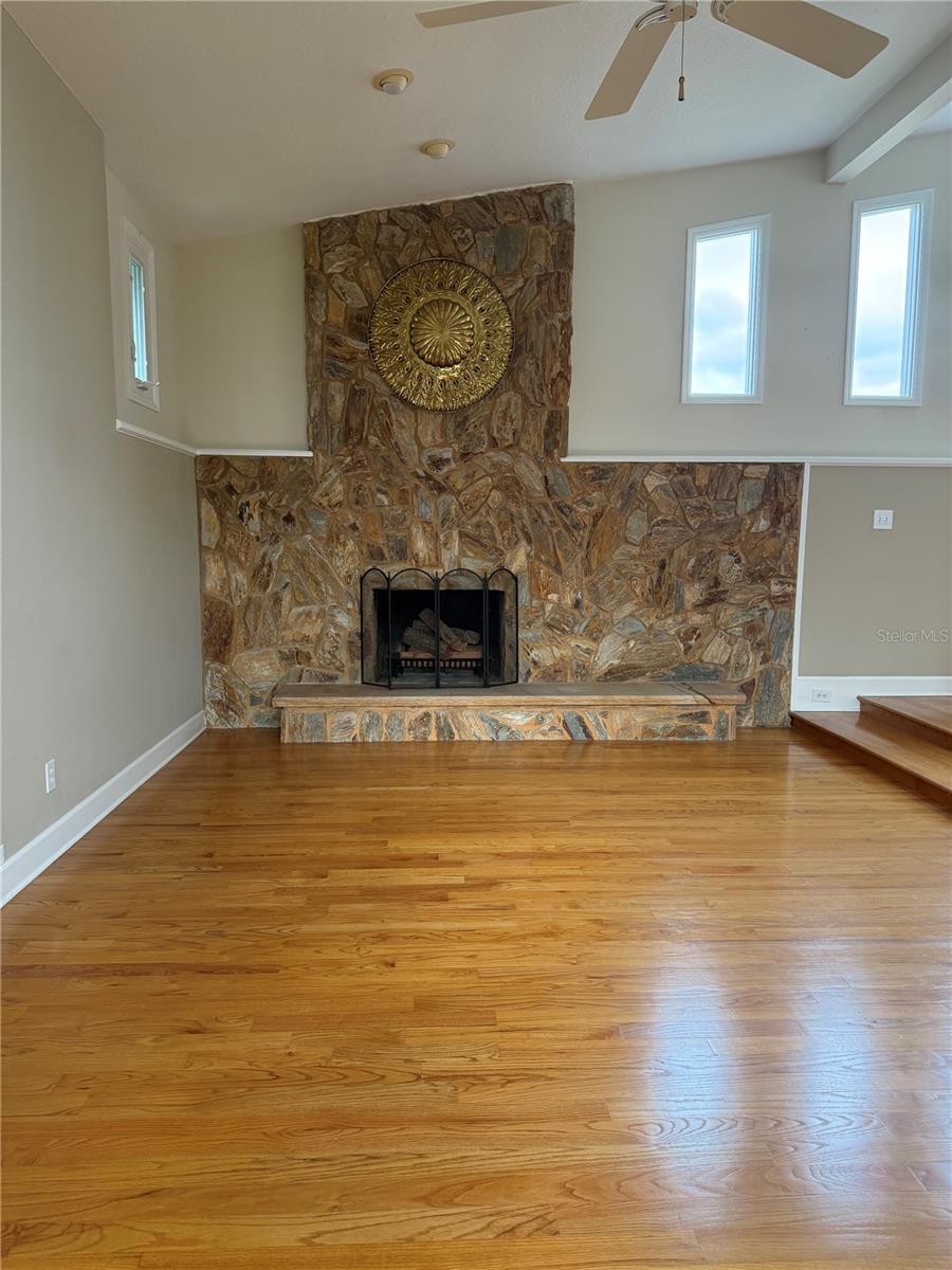 BRANTLEY HALL ESTATES - Residential Lease