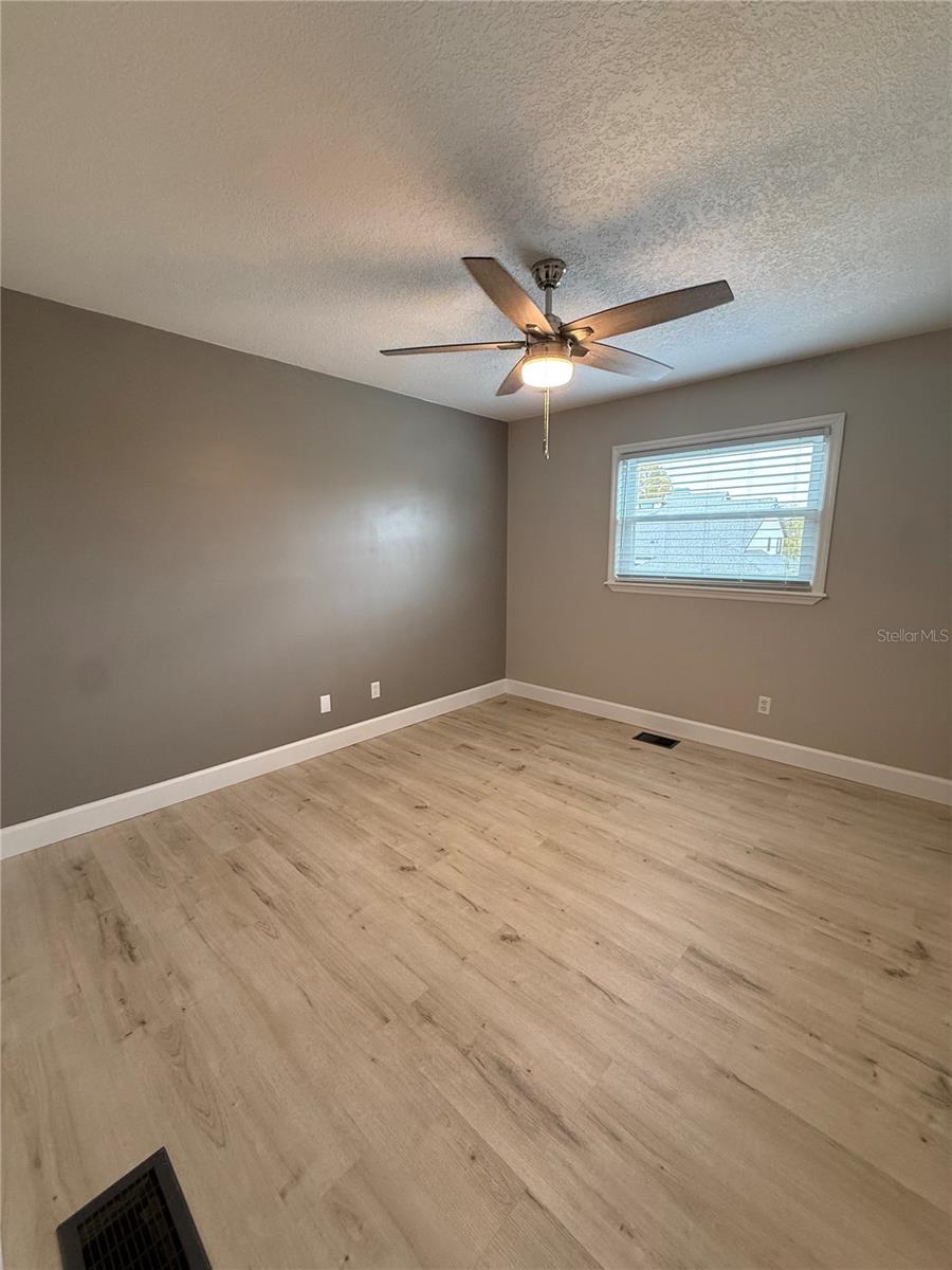 BRANTLEY HALL ESTATES - Residential Lease