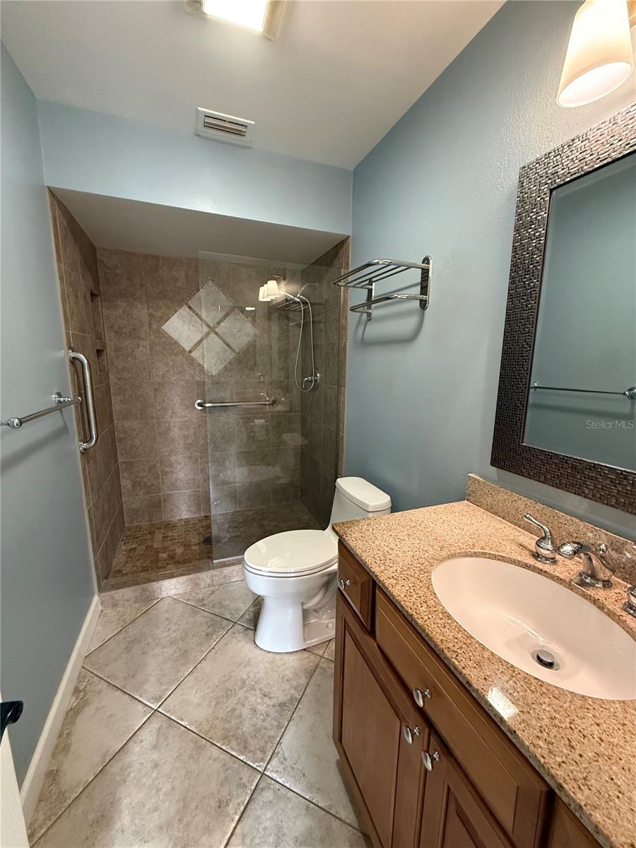 BRANTLEY HALL ESTATES - Residential Lease