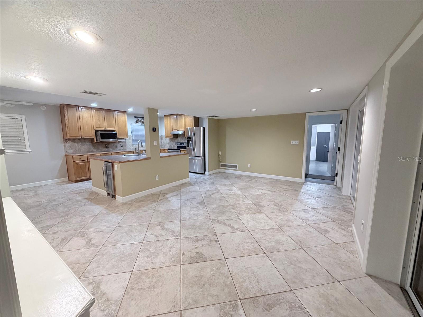 BRANTLEY HALL ESTATES - Residential Lease