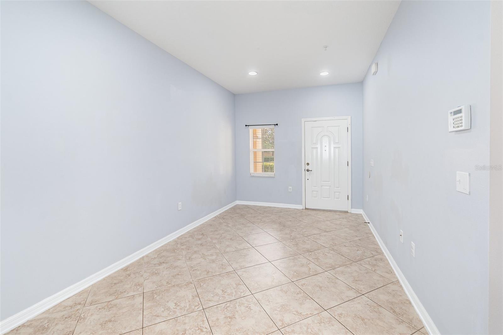 LAGO/HANGING MOSS PH 7 - Residential Lease