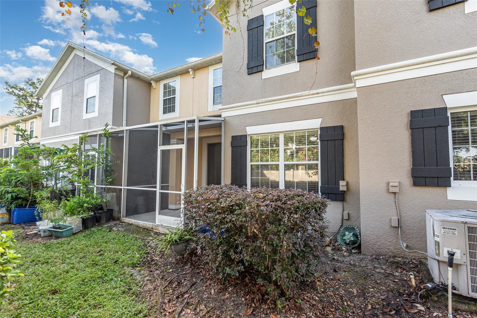 LAGO/HANGING MOSS PH 7 - Residential Lease