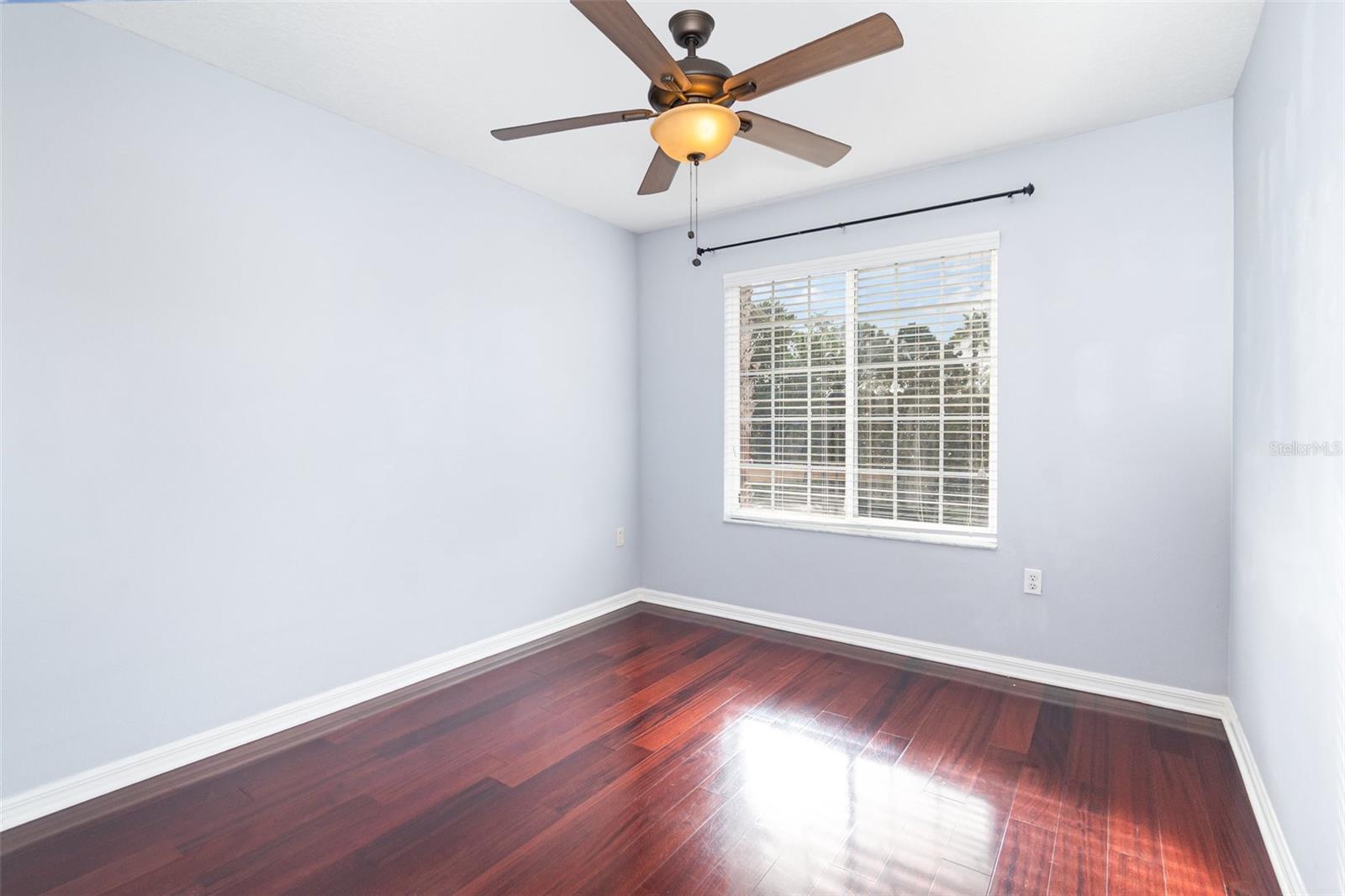 LAGO/HANGING MOSS PH 7 - Residential Lease