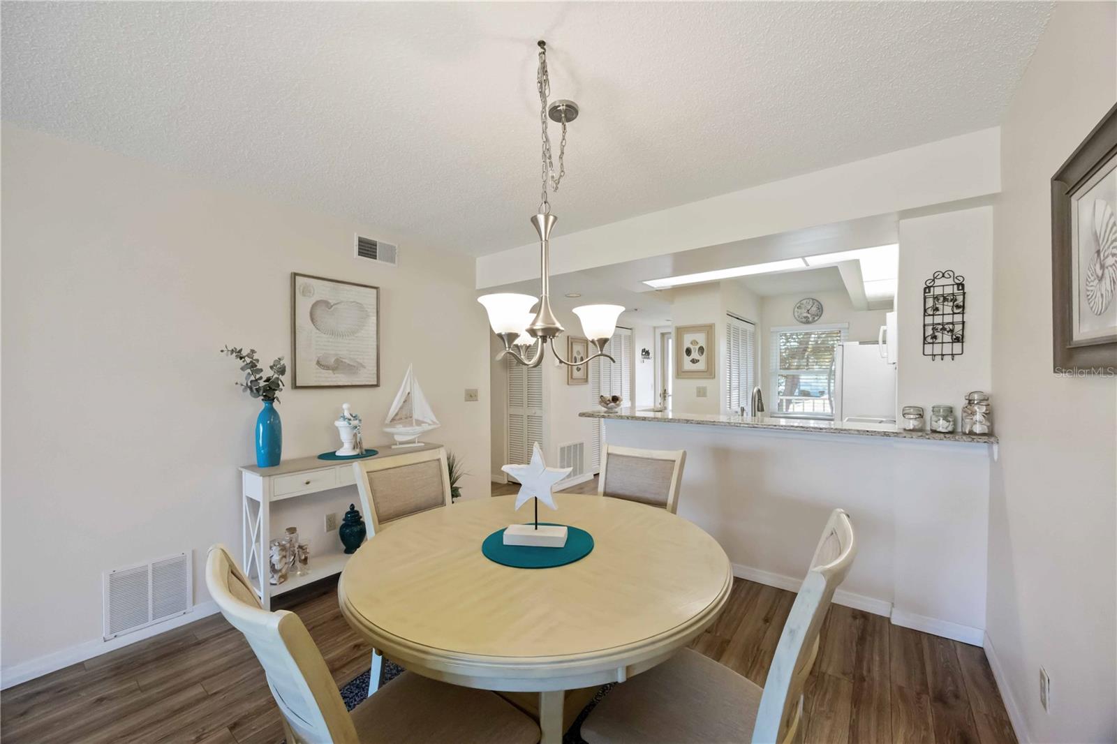 FARMINGTON VISTAS - Residential