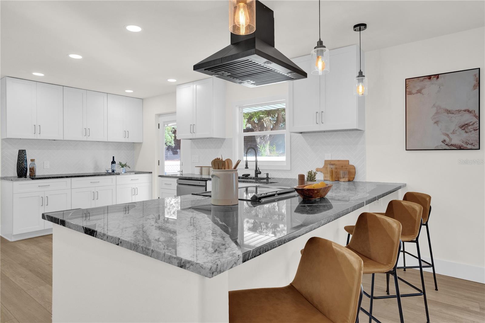 238 E LAKESHORE DRIVE