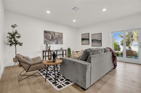 Tiny photo for 238 E Lakeshore Drive, Clermont, FL 34711 (MLS # G5102209)