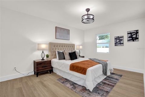 Tiny photo for 238 E Lakeshore Drive, Clermont, FL 34711 (MLS # G5102209)
