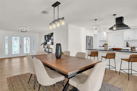 Tiny photo for 238 E Lakeshore Drive, Clermont, FL 34711 (MLS # G5102209)
