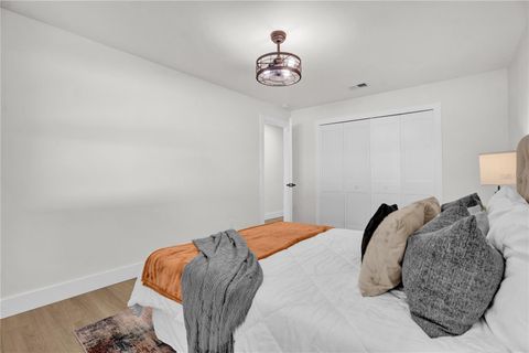 Tiny photo for 238 E Lakeshore Drive, Clermont, FL 34711 (MLS # G5102209)