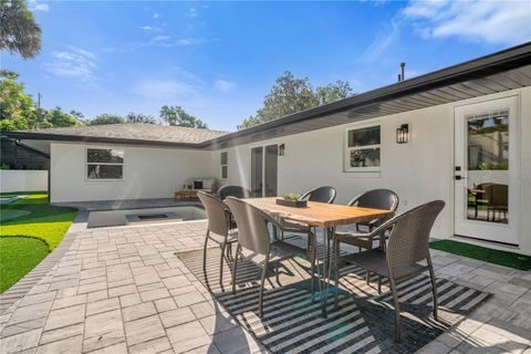 Tiny photo for 238 E Lakeshore Drive, Clermont, FL 34711 (MLS # G5102209)