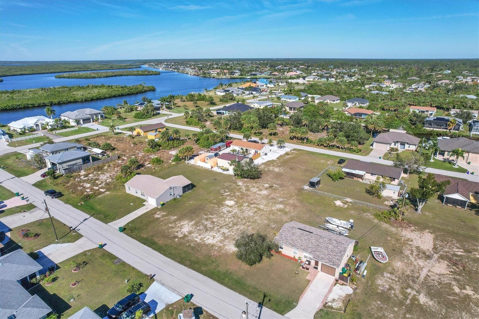 PORT CHARLOTTE SEC 079 - Land