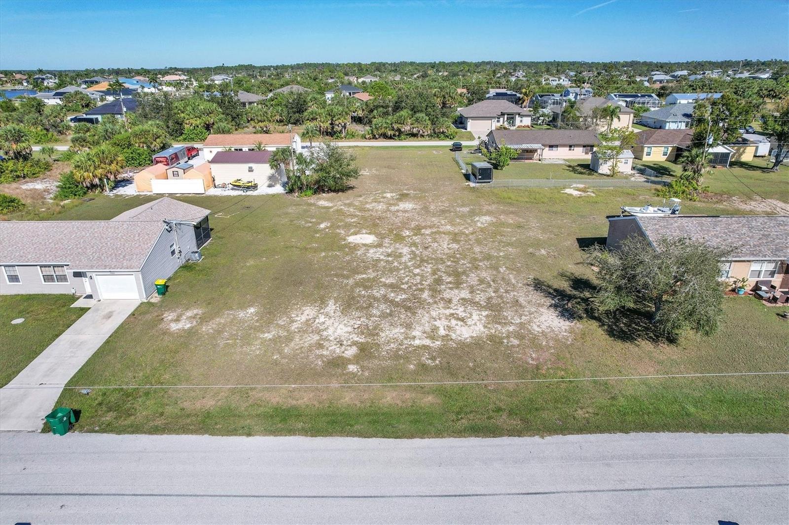 PORT CHARLOTTE SEC 079 - Land