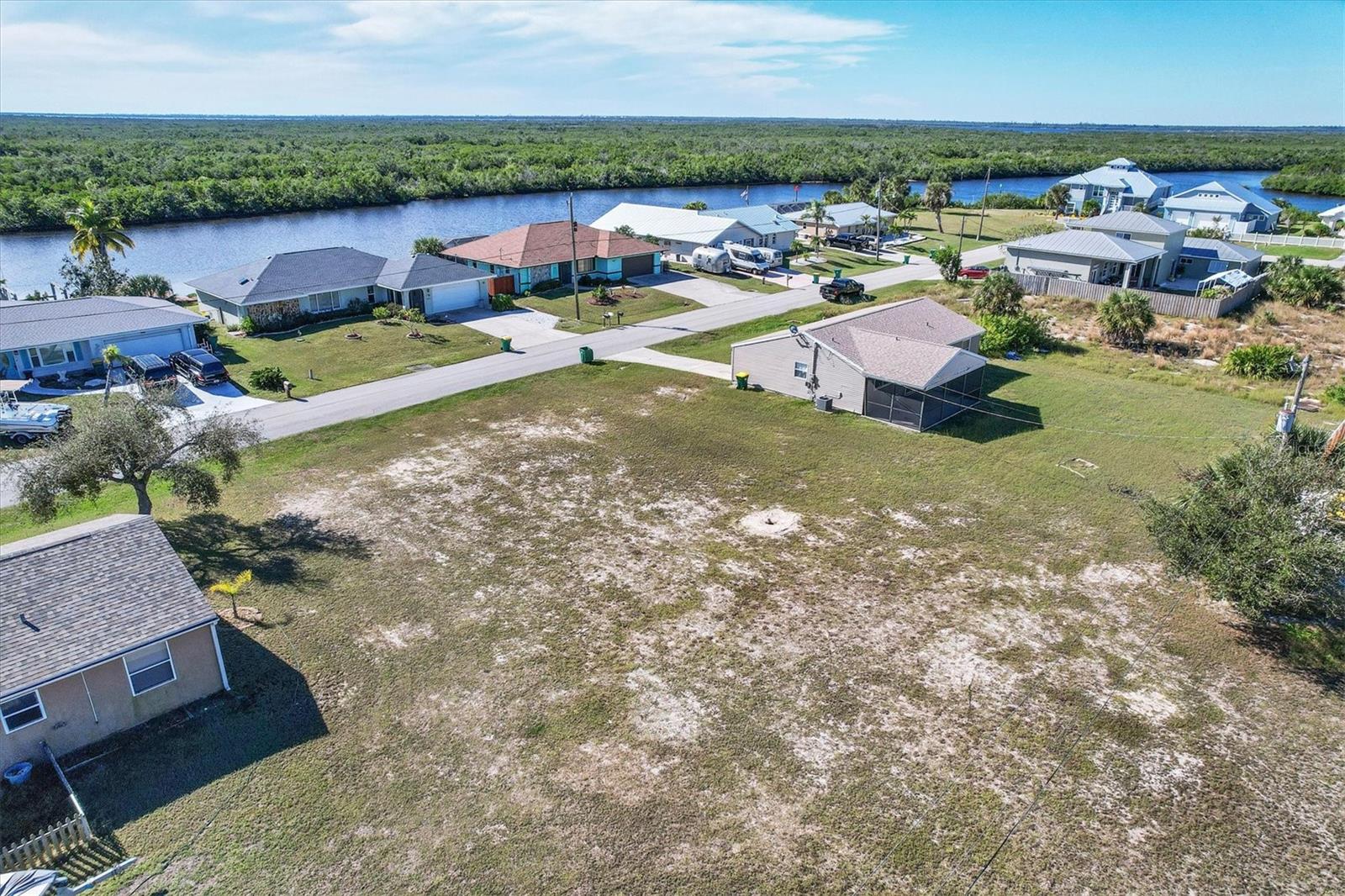 PORT CHARLOTTE SEC 079 - Land