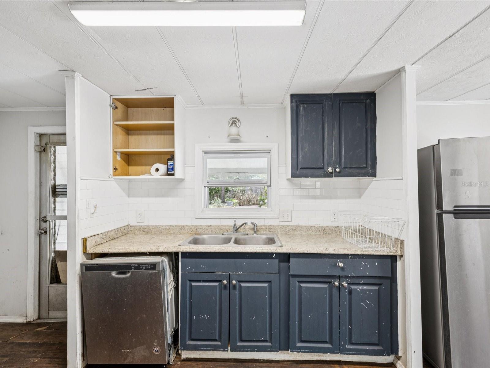 4997 W SAMPLES LANE