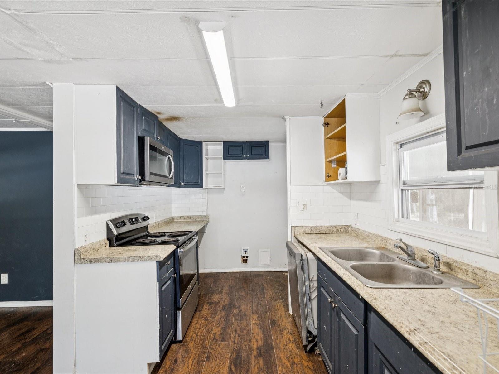 4997 W SAMPLES LANE