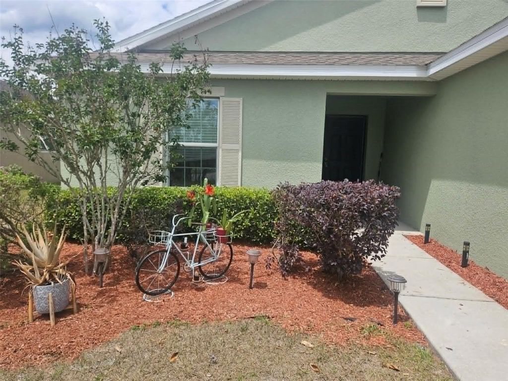 Photo of 30939 Water Lily Drive, Brooksville, FL 34602 (MLS # W7885346)