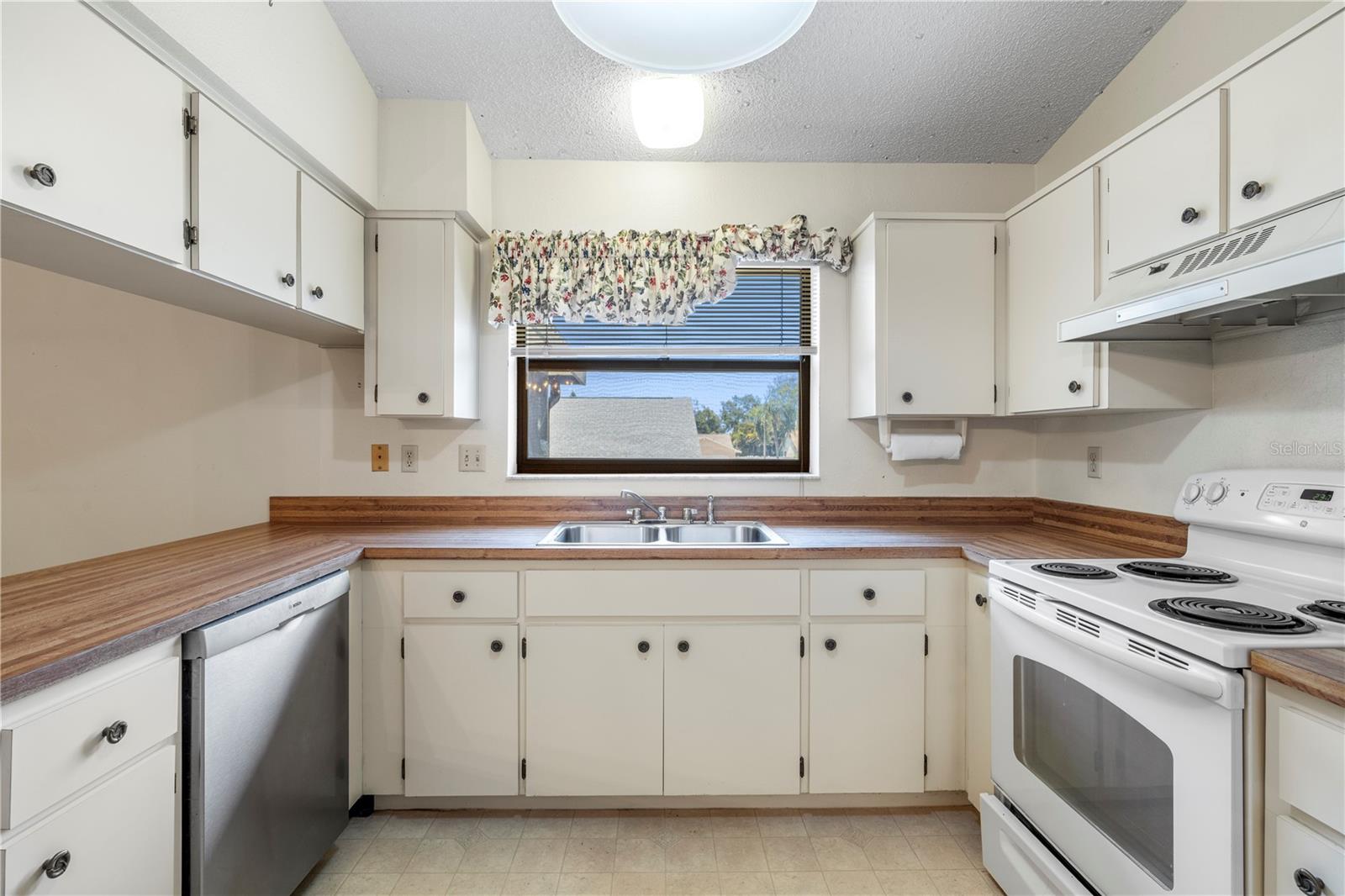 NOELL HEIGHTS UNIT TWO - Residential