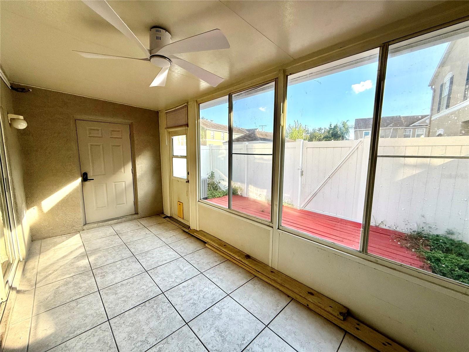 TRAFALGAR SQUARE - Residential Lease