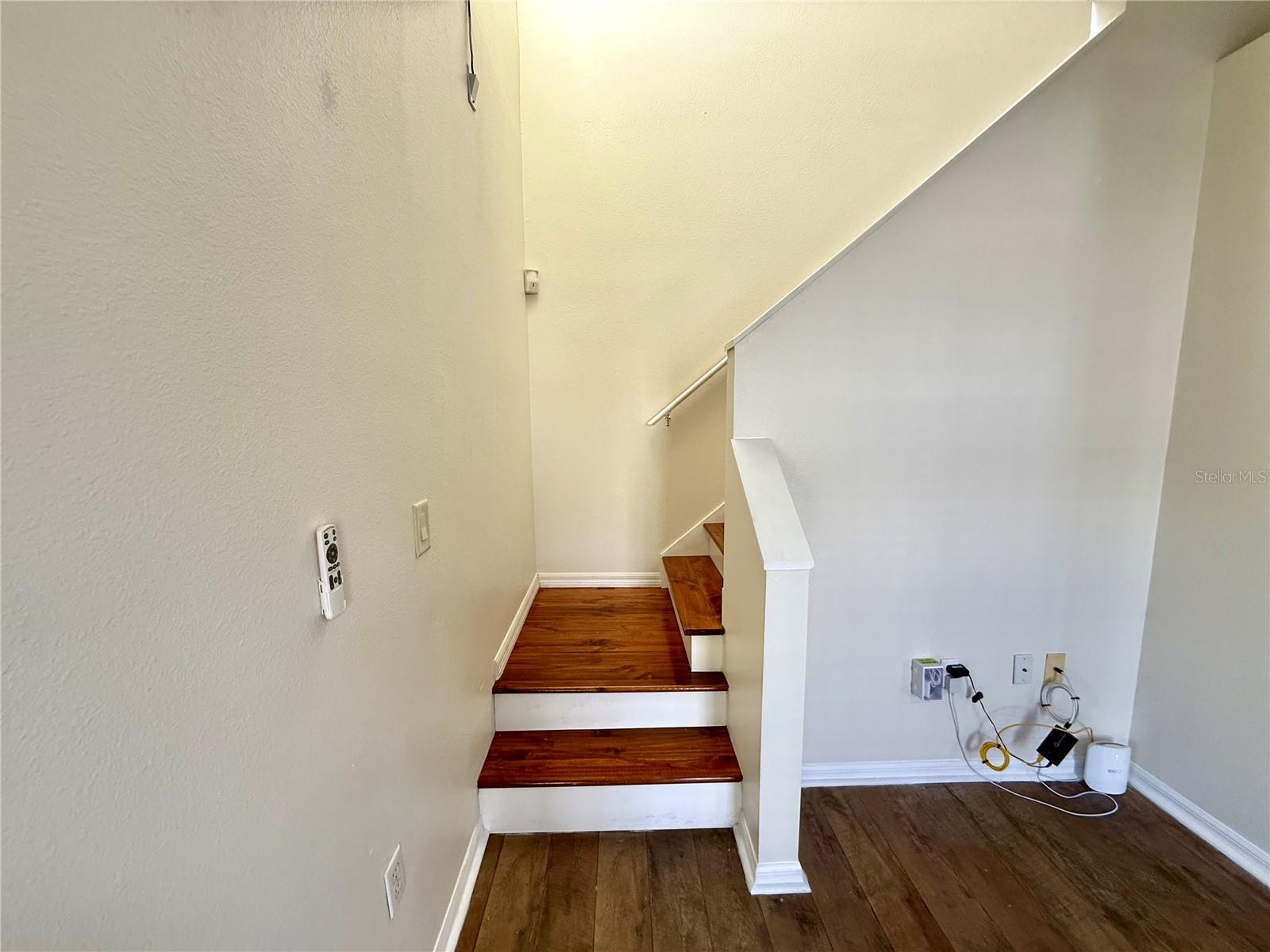 TRAFALGAR SQUARE - Residential Lease