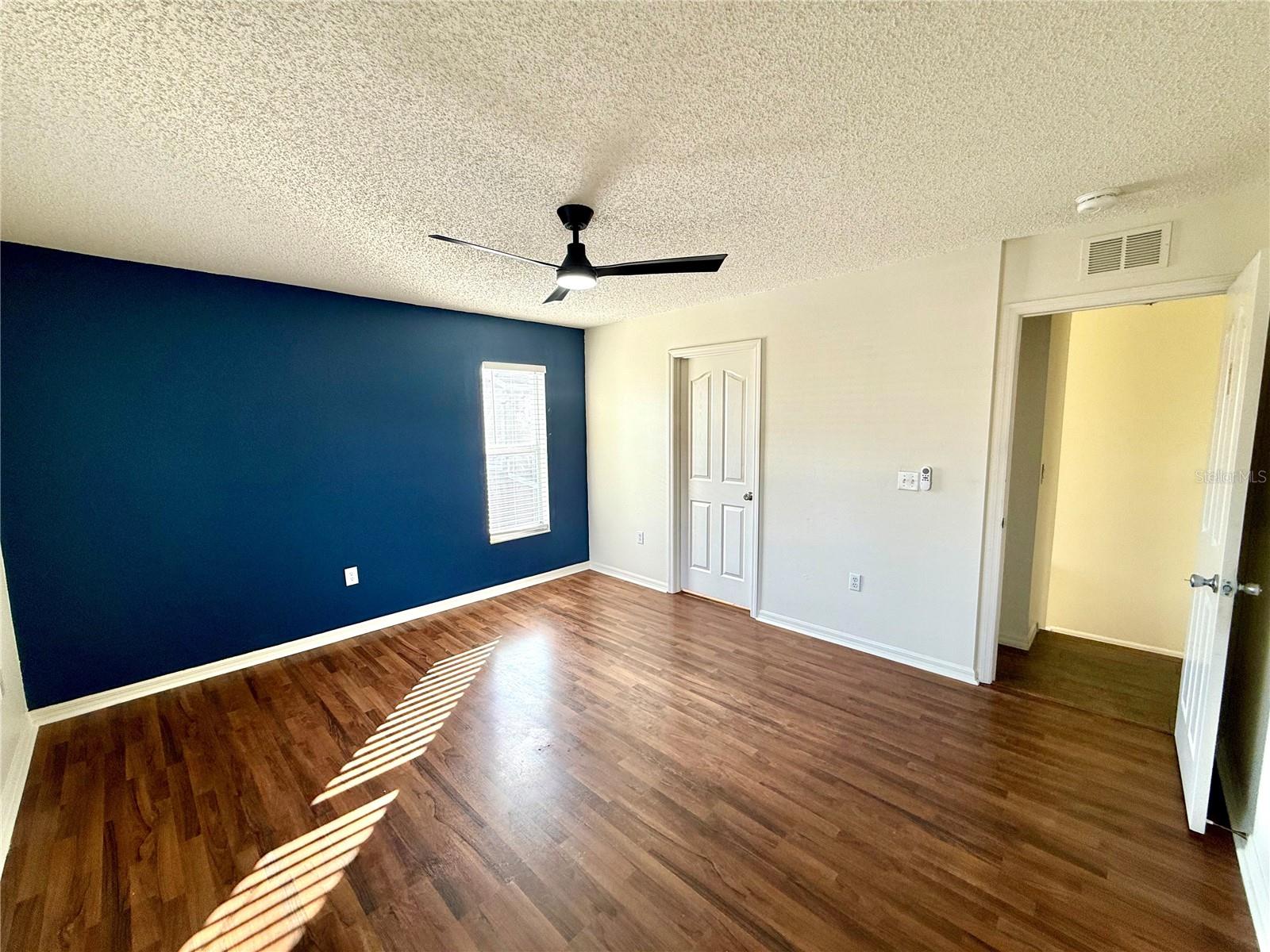 TRAFALGAR SQUARE - Residential Lease