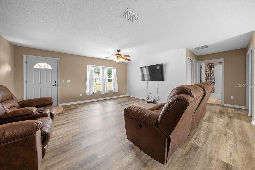 Photo of 176 Juniper Loop Circle, Ocala, FL 34480 (MLS # OM724227)