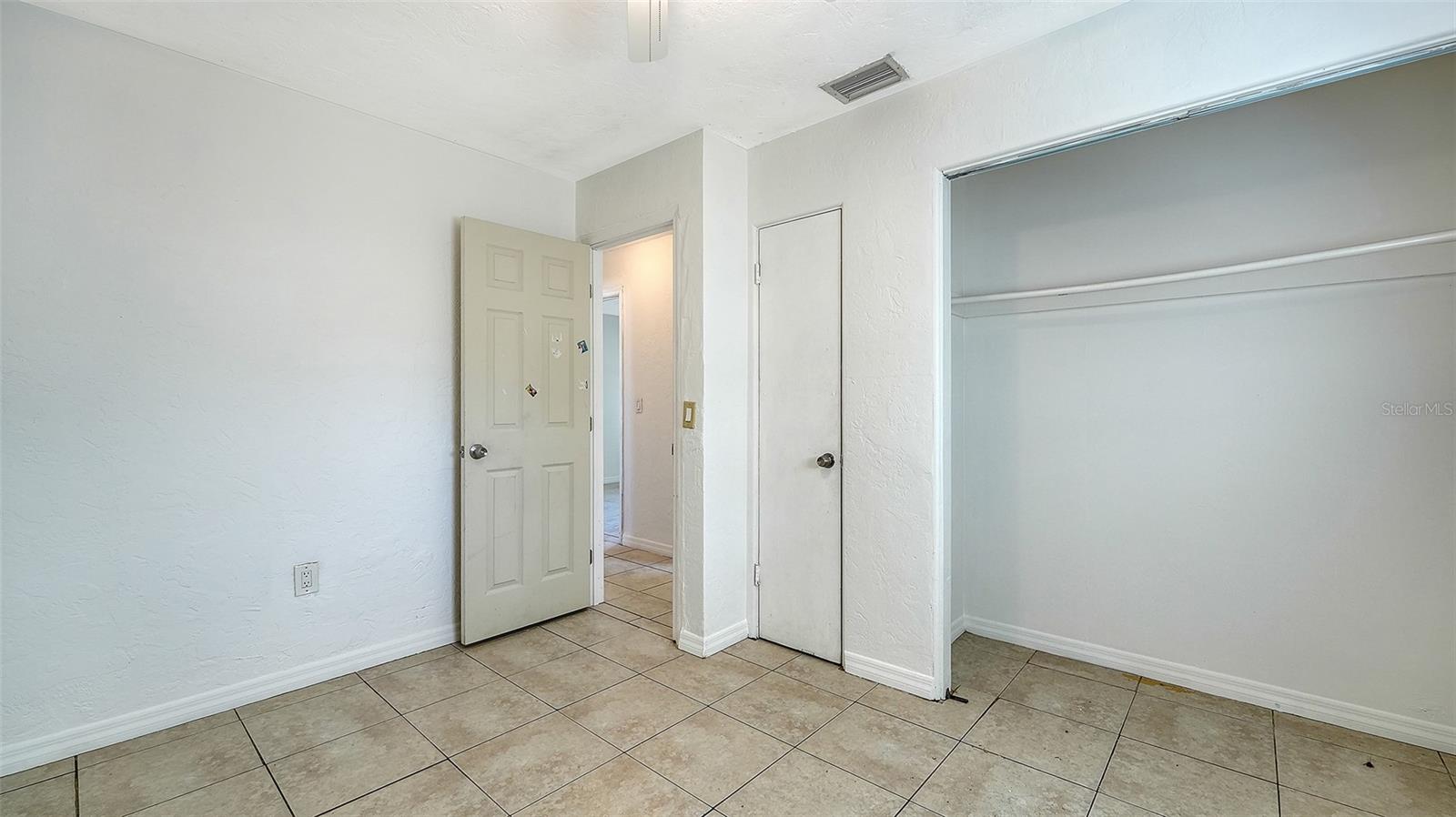 PEACOCKS 1ST ADD - Residential