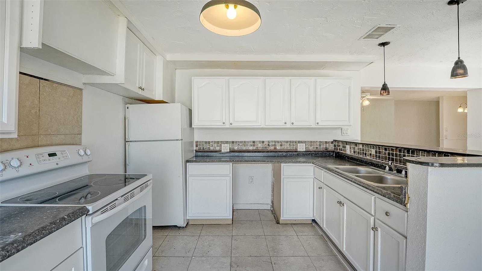 PEACOCKS 1ST ADD - Residential